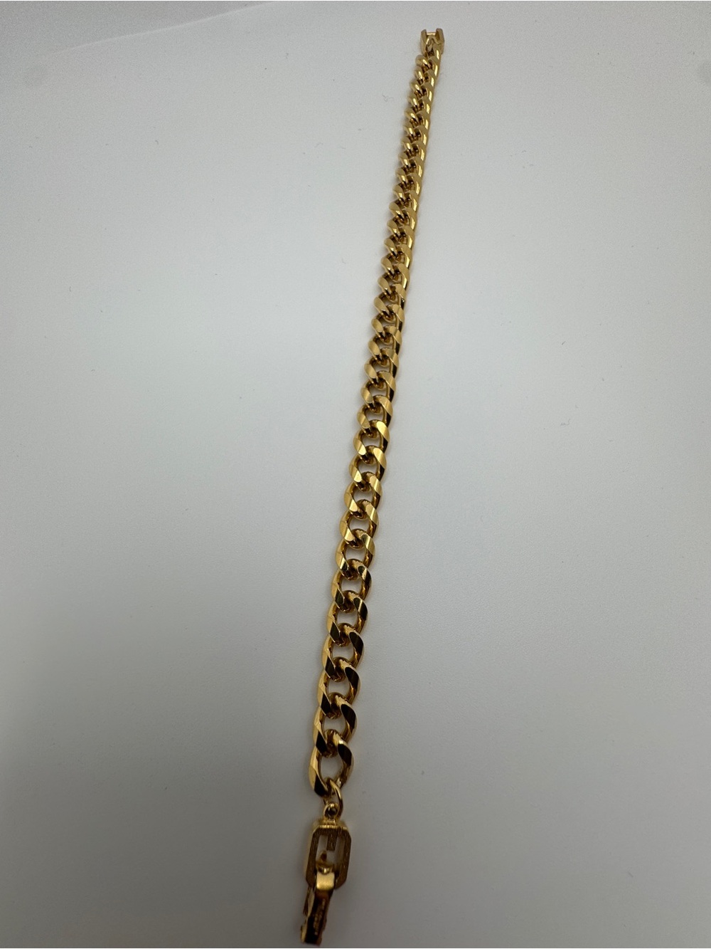 Givenchy Gold-Tone Curb Bracelet with Signature Link Clasp Size: 8.5 Unisex - Picture 10 of 14